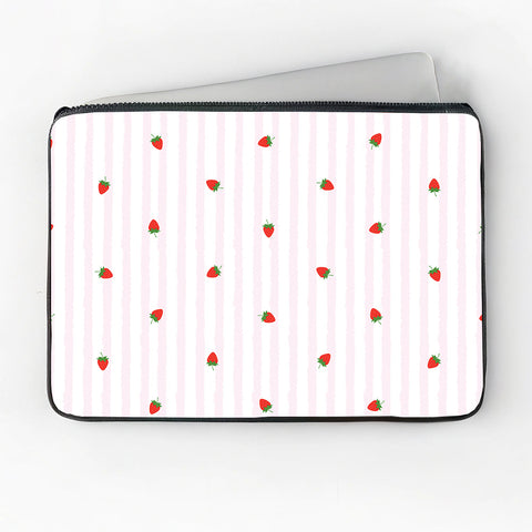 Laptophoes 14 Inch Aardbijen opdruk - Laptopsleeve 14 Inch - Binnenmaat 23 x 33 cm
